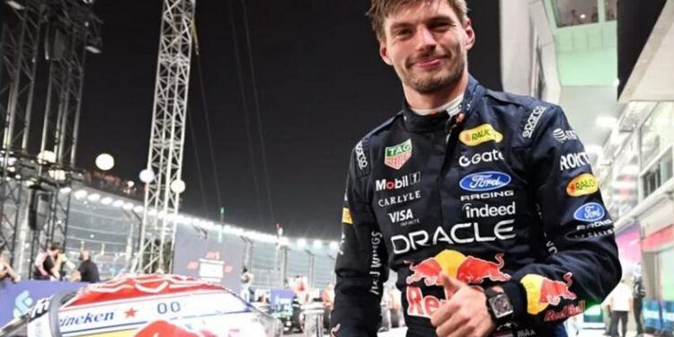 Max Verstappen logra la pole en Singapur