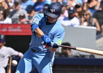 McAdoo decide victoria de Azulejos sobre Yankees