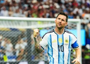 Messi clasifica a Argentina y rompe récord mundialista