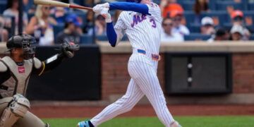 Mets vencen a Padres con jonrón de Carson Benge