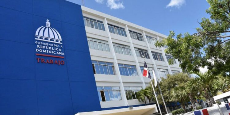 Ministerio de Trabajo reitera que Corpus Christi no se cambia