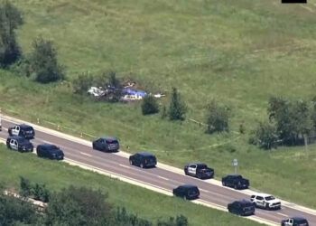 Mueren 12 personas en avioneta de paracaidismo