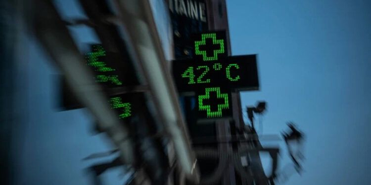 Ola de calor en Francia deja 1,243 muertes adicionales
