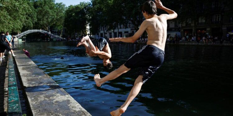 Ola de calor golpea a Europa occidental