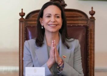 Oposición exige elecciones en Venezuela tras crisis