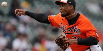 Orioles vencen a Yankees y se llevan la serie