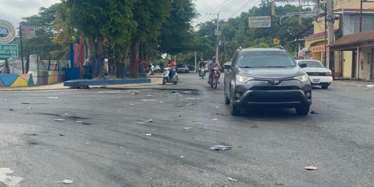 Paro en Licey al Medio cierra comercios por 48 horas