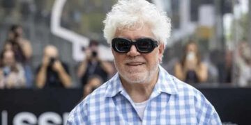Pedro Almodóvar quiere llevar al cine la novela Peces