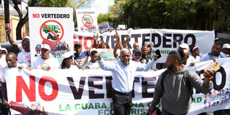 Piden a Abinader frenar vertedero en La Cuaba