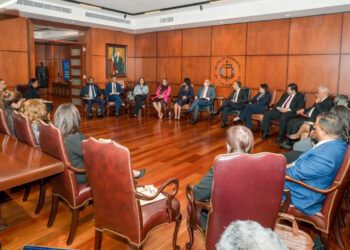 Poder Judicial acuerda alza salarial con Hacienda