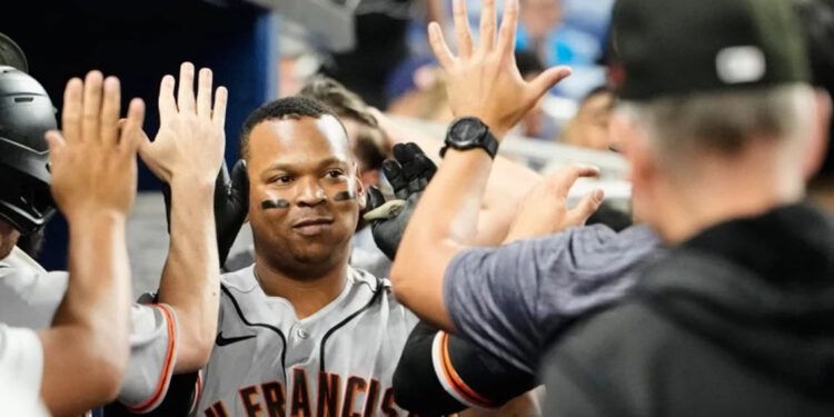 Rafael Devers se disculpa tras incidente en Giants