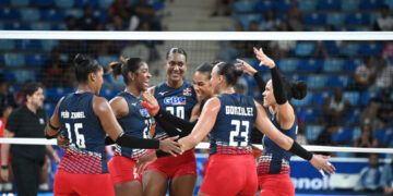 Reinas del Caribe vencen a Cuba y rozan las semifinales
