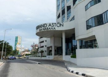 Sector turístico de Cuba se debilita por sanciones