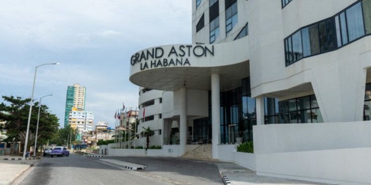 Sector turístico de Cuba se debilita por sanciones