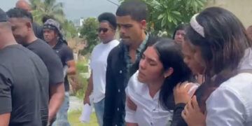 Sepultan a Esmeralda Moronta y exigen protección