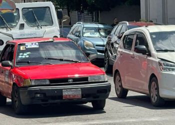 Suspenden alza del pasaje en Santiago tras acuerdo