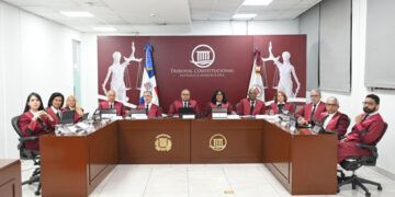 TC ordena juramentar a 16 beneficiarios de naturalización