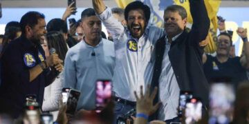 Tarcísio de Freitas logra amplia reelección en São Paulo