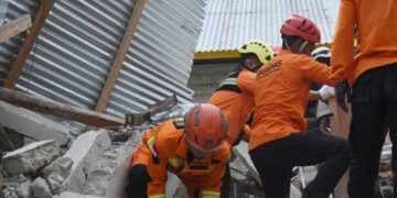 Terremoto en Indonesia de magnitud 5,9 sacude Sumba