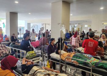 Terremoto en Indonesia deja daños y un fallecido
