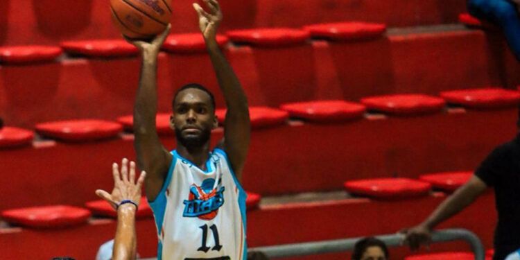 Titanes vencen a Cañeros con Reyes y Ferguson