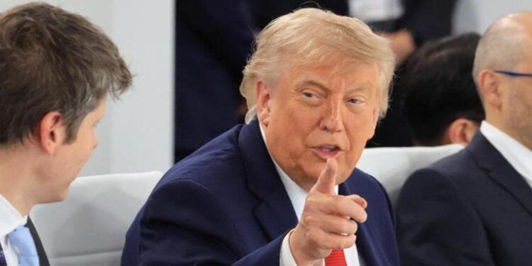 Trump amenaza con lanzar bombas contra Irán