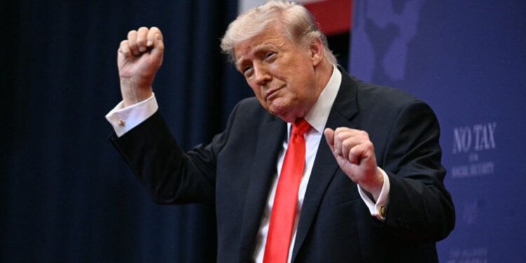 Trump tiene excelente salud, pero debe bajar peso