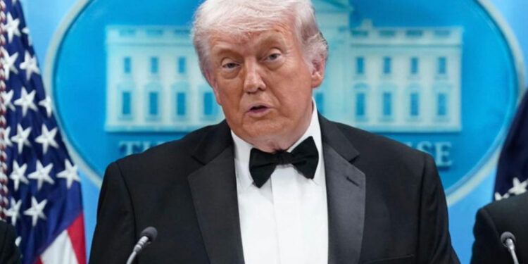 Donald Trump tilda de inaceptable respuesta de Irán