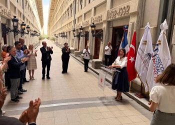 Turquía dona mapamundi de Piri Reis al Faro a Colón