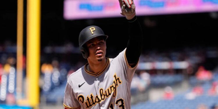 Valdez y Rodríguez impulsan triunfo de Piratas ante Filis