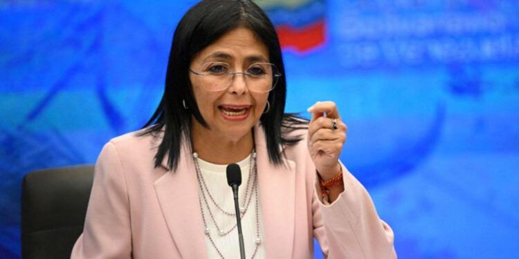 Venezuela revisa seguridad con petroleras en Orinoco