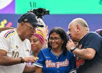 Venezuela sube ingreso mínimo integral a US$240