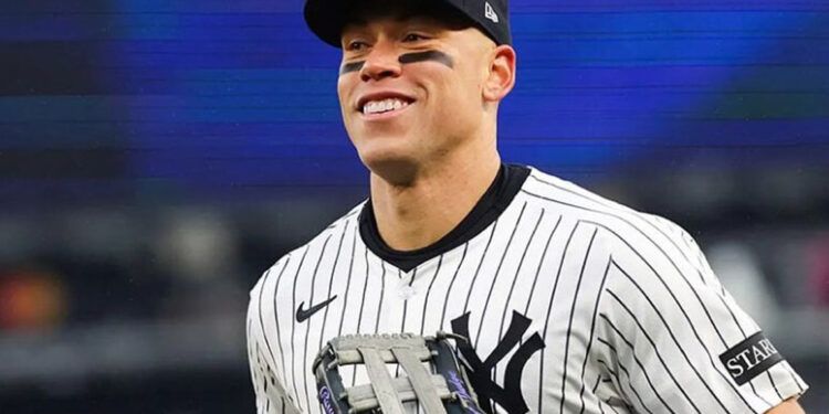 Aaron Judge vuelve al jardín derecho con los Yankees