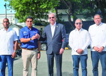 Abinader activa plan para agua y alcantarillado del Gran Santo Domingo