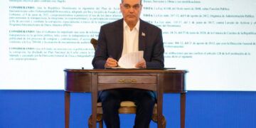 Abinader advierte sobre denuncias de corrupción en provincias
