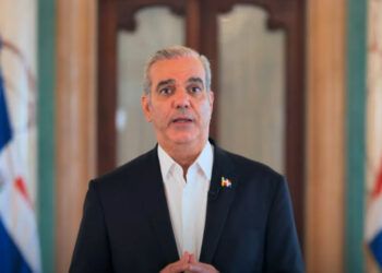 Abinader alerta presiones económicas por conflicto en Irán