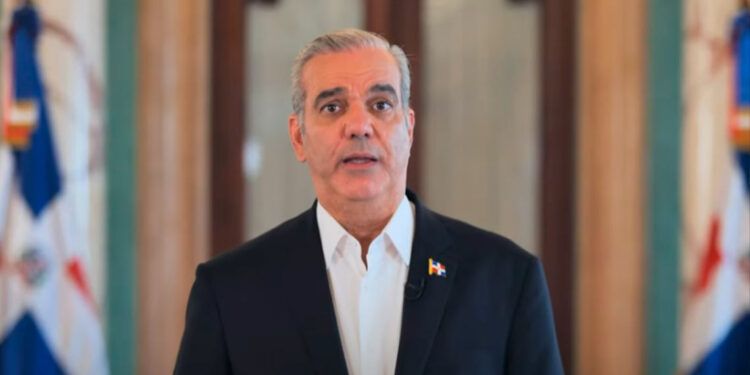 Abinader alerta presiones económicas por conflicto en Irán