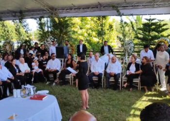 Luis Abinader asiste a funeral de Nelsy Cruz en Monte Cristi