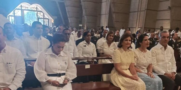Abinader encabeza misa por el Día de la Virgen de la Altagracia