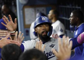 Abinader felicita a Teoscar Hernández por triunfo en la Serie Mundial