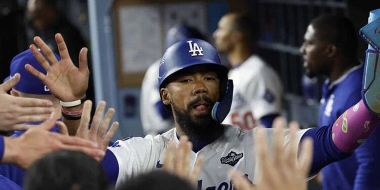Abinader felicita a Teoscar Hernández por triunfo en la Serie Mundial