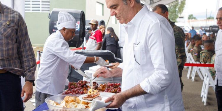 Abinader inaugura obras educativas y sociales en Dajabón