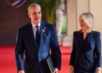 Abinader llega a cumbre Escudo de las Américas en Miami
