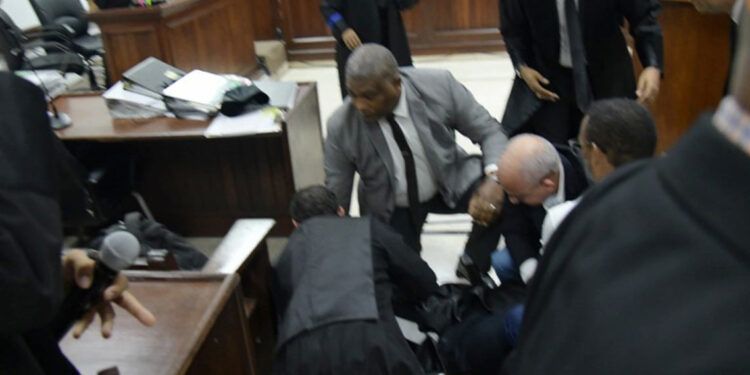 Abogado de Fernando Rosa se desmaya en juicio Antipulpo