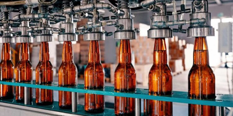Actividad manufacturera se mantiene sobre los 50 puntos en agosto