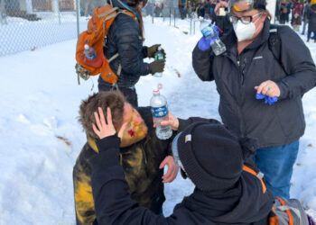 Agente del ICE mata a mujer durante redada en Minneapolis