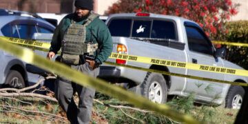 Agentes del ICE disparan a vehículo en Maryland y hieren a dos