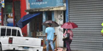 Aguaceros dejan 738 viviendas afectadas y 20 comunidades aisladas