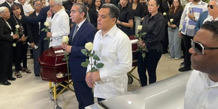 Águilas Cibaeñas rinden homenaje a Mendy López y Juan José Tejada
