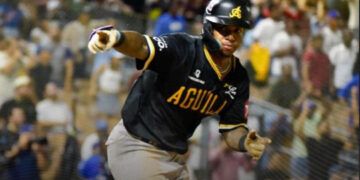 Águilas superan al Licey en extras y suman 15 victorias